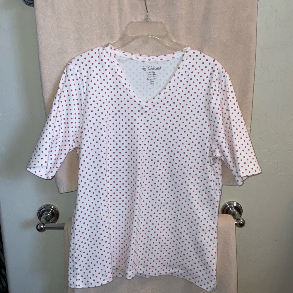 Chico’s V-Neck Tee White w Small Salmon Polka Pink dots, size XL, Chico’s 3